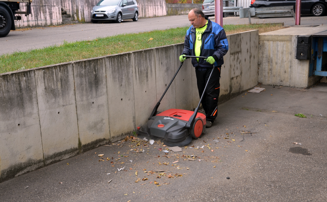 Haaga 477 Industrial Sweeper